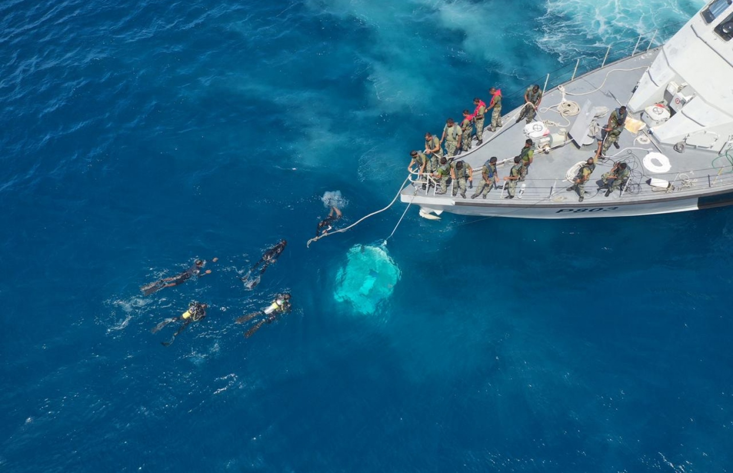 ނަސްރުﷲ ދަތުރުކުރި ޑިންގީ ދެ ފަޅިވެ، އަޑިއަށް ދިއުމުން، އެމްއެންޑީއެފުން ޑިންގީ ނަގަނީ.