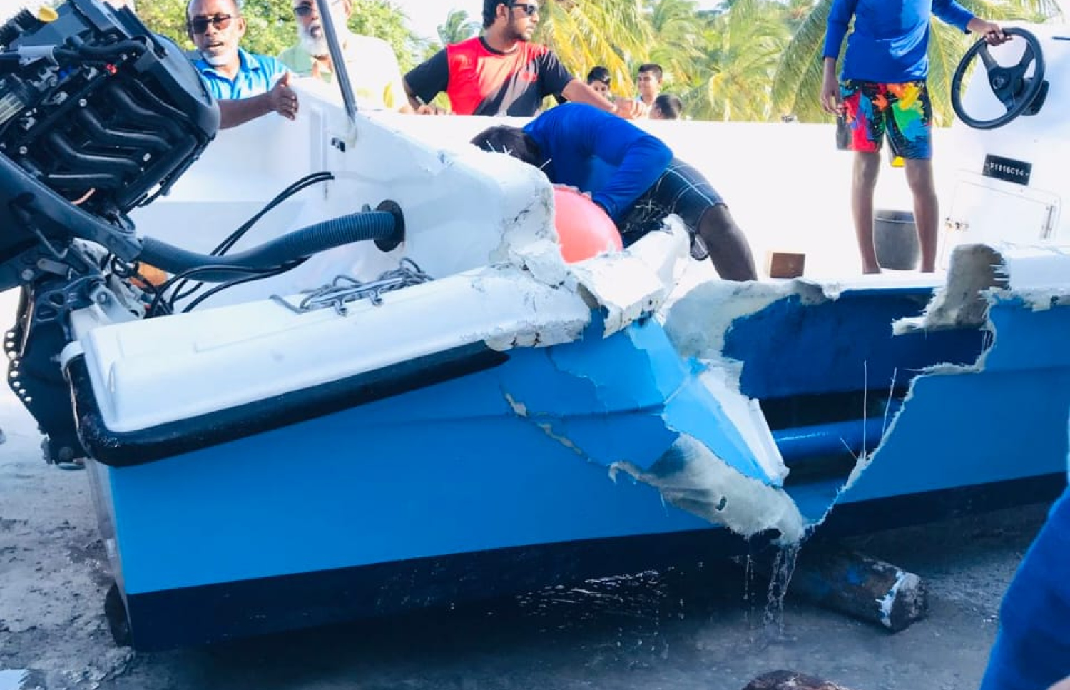 ނަސްރުﷲ ދަތުރުކުރި ޑިންގީ.