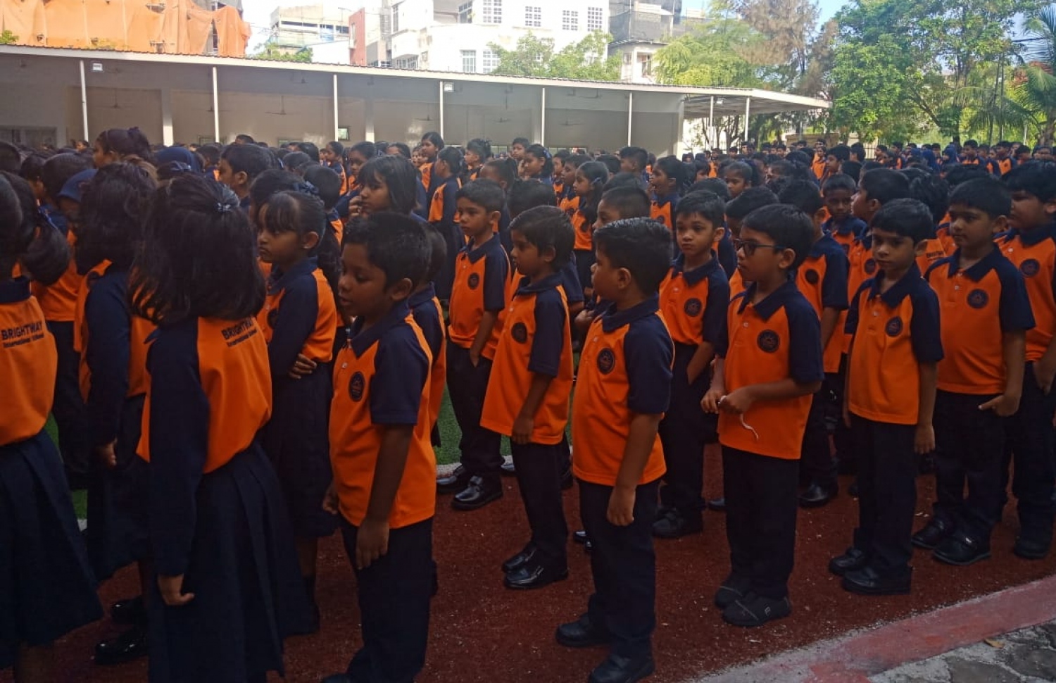 ދިރާސީ އާ އަހަރުގެ ކިޔެވުން ފެށުމުގެ އެސަމްބްލީގައި ބްރައިޓްވޭ ސްކޫލުގައި އިއްޔެ ދަރިވަރުން ބައިވެރިވަނީ - ފޮޓޯ: ބްރައިޓްވޭ ސްކޫލް