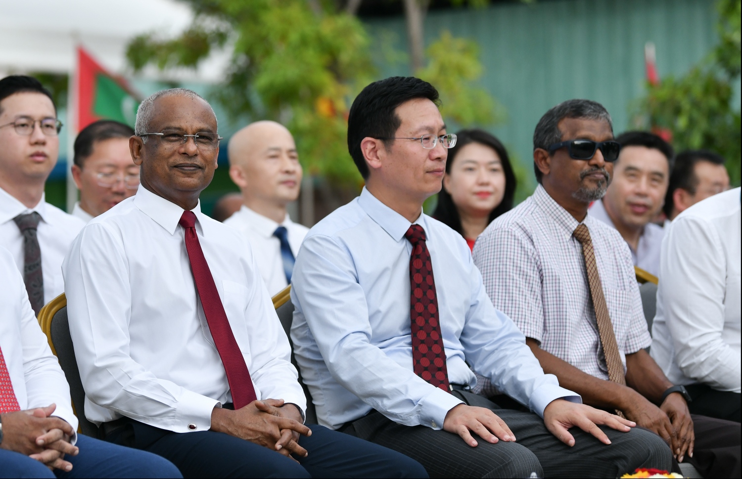 ޗައިނާ ސަރުކާރުން، ހުޅުމާލޭ ހޮސްޕިޓަލްގައި ގާއިމްކޮށްދިން ލޮލުގެ ފަރުވާ ދޭ ސެންޓަރު ރަސްމީކޮށް ހުޅުވުމަށް މިއަދު ބޭއްވި ރަސްމިއްޔާތުގައި ރައީސް އިބްރާހިމް މުހައްމަދު ސޯލިހާއި ރާއްޖޭގައި ހުންނަވާ ޗައިނާގެ ސަފީރު ބައިވެރިވެވަޑައިގަންނަވަނީ.---ފޮޓޯ: ހުސައިން ވަހީދު/މިހާރު