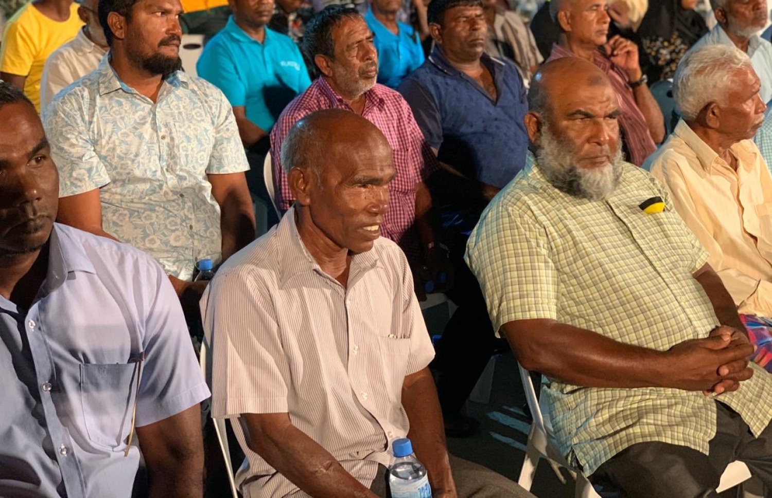 އެމްޑީޕީން ދިއްދޫގައި މިރޭ ބޭއްވި ޖަލްސާގައި ބައިވެރިވި ބައެއް މީހުން-- ފޮޓޯ: އެމްޑީޕީ