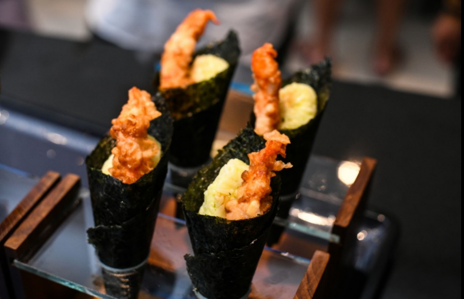 ނިހޯންބަޝި ބްލޫގެ ހުޅުވުމުގެ ރަސްމިއްޔާތައް ހަދާފައި ހުރި ބައެއް ކާތަކެތި. -- ފޮޓޯ: ނިހޯންބަޝި ބްލޫ