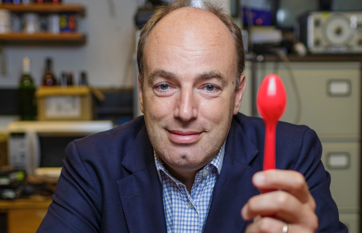 ޕްރޮފެސަރު ޗާލްސް.