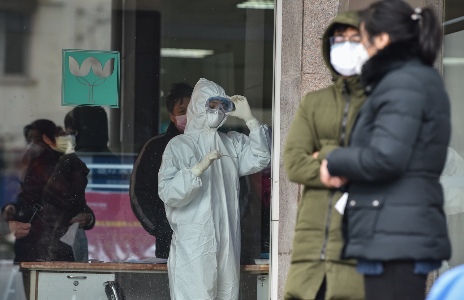 ވޫހާން ފިފްތު ހޮސްޕިޓަލްގައި ނަރުހަކު ހަރަކާތްތެރި ވަނީ. --ފޮޓޯ:އޭއެފްޕީ