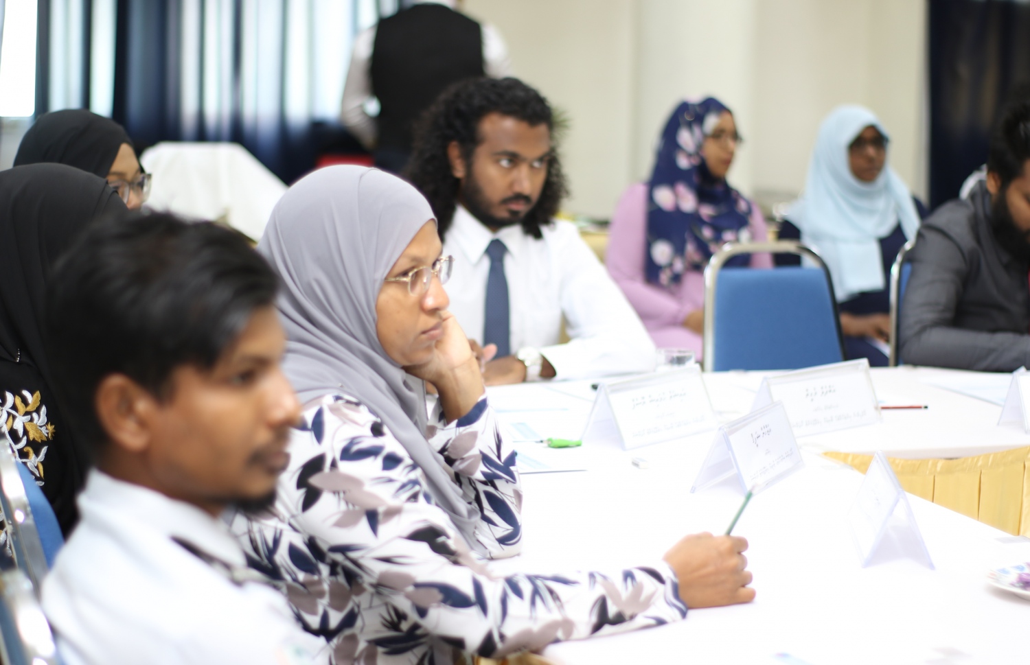 ޔޮޓު މަހާސިންތާގެ ބައިވެރިންތަކެއް: މި މަހާސިންތާގައި 15 އިދާރާއަކުން ބައިވެރިވި-- ފޮޓޯ: ކަސްޓަމްސް