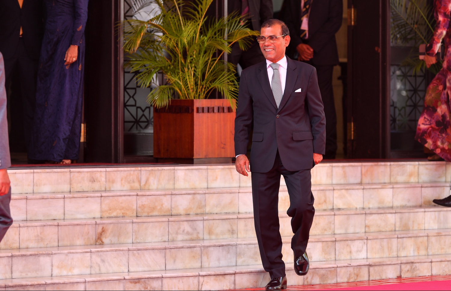 މާލެ: ފެބްރުއަރީ 3، 2020: ރައްޔިތުންގެ މަޖިލީހުގެ 2020 ވަނަ އަހަރުގެ ފުރަތަމަ ދައުރުގެ ފުރަތަމަ ޖަލްސާގައި ބައިވެރިވެ ވަޑައިގަތުމަށް ރައްޔިތުން މަޖިލީހުގެ ރައީސް މުހައްމަދު ނަޝީދު ވަޑައިގަންނަވަނީ.-- ފޮޓޯ: ނިޝާން އަލީ /މިހާރު