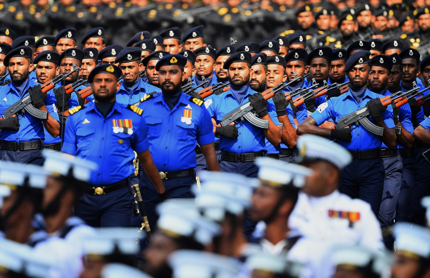 ކޮލަމްބޯ: ފެބްރުއަރީ 4، 2020: ސްރީ ލަންކާގެ 72 ވަނަ މިނިވަން ދުވަހުގެ ރަސްމިއްޔާތުގައި ސިފައިން މާޗް ކުރަނީ. --ފޮޓޯ:އޭއެފްޕީ