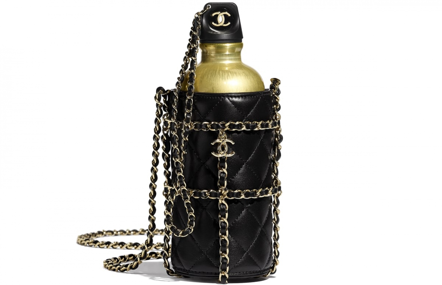 ޝެނެލުން ތައްޔާރުކުރި ފެން އަޅާ ލަގްޒަރީ ފުޅި.