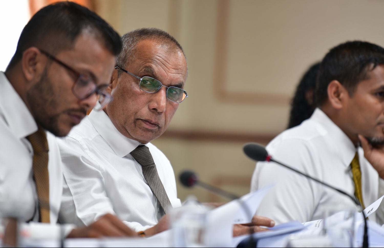 ޓީއެމްއޭގެ އިސް ވެރިންނާ އެކު މާލިއްޔަތު ކޮމިޓީން މިއަދު ބޭއްވި ބައްދަަލުވުމުގައި، ވިލުފުށީ ދާއިރާގެ މެެމްބަރު ހަން އަފީފް ބައިވެރިވެވަޑައިގަންނަވަނީ.