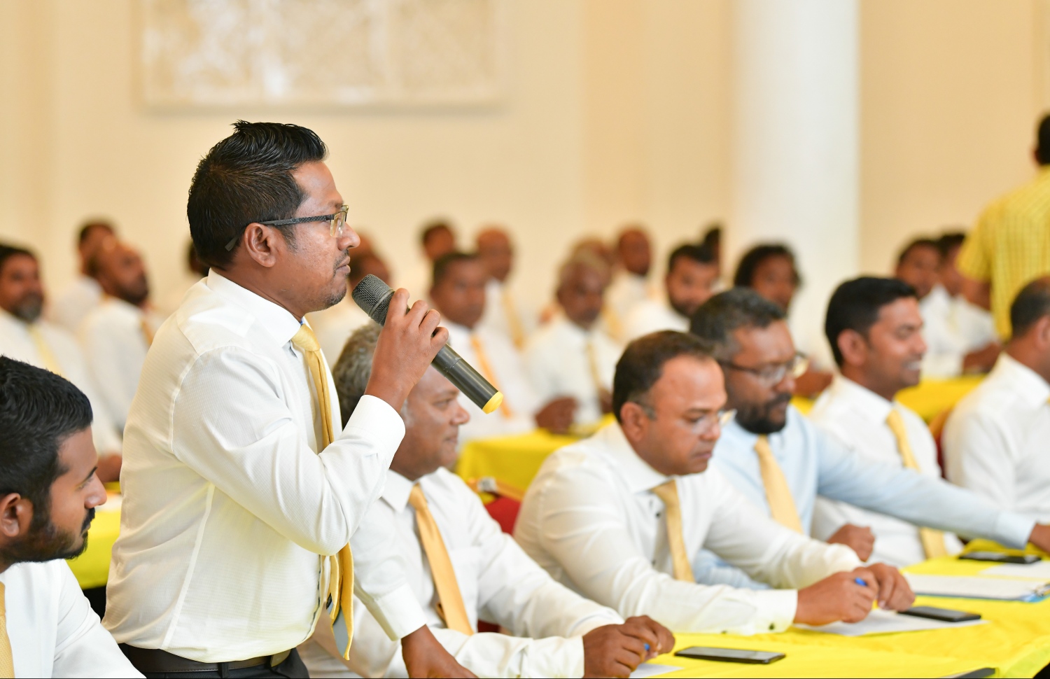 މާލެ: ފެބްރުއަރީ 11، 2020: އެމްޑީޕީގެ ގައުމީ މަޖިލީހުން ދަރުބާރުގޭގައި ބޭއްވި ޖަލްސާގައި އިންތި ވާހަކަ ދައްކަވަނީ.-- ފޮޓޯތައް: ހުސެން ވަހީދު/ މިހާރު