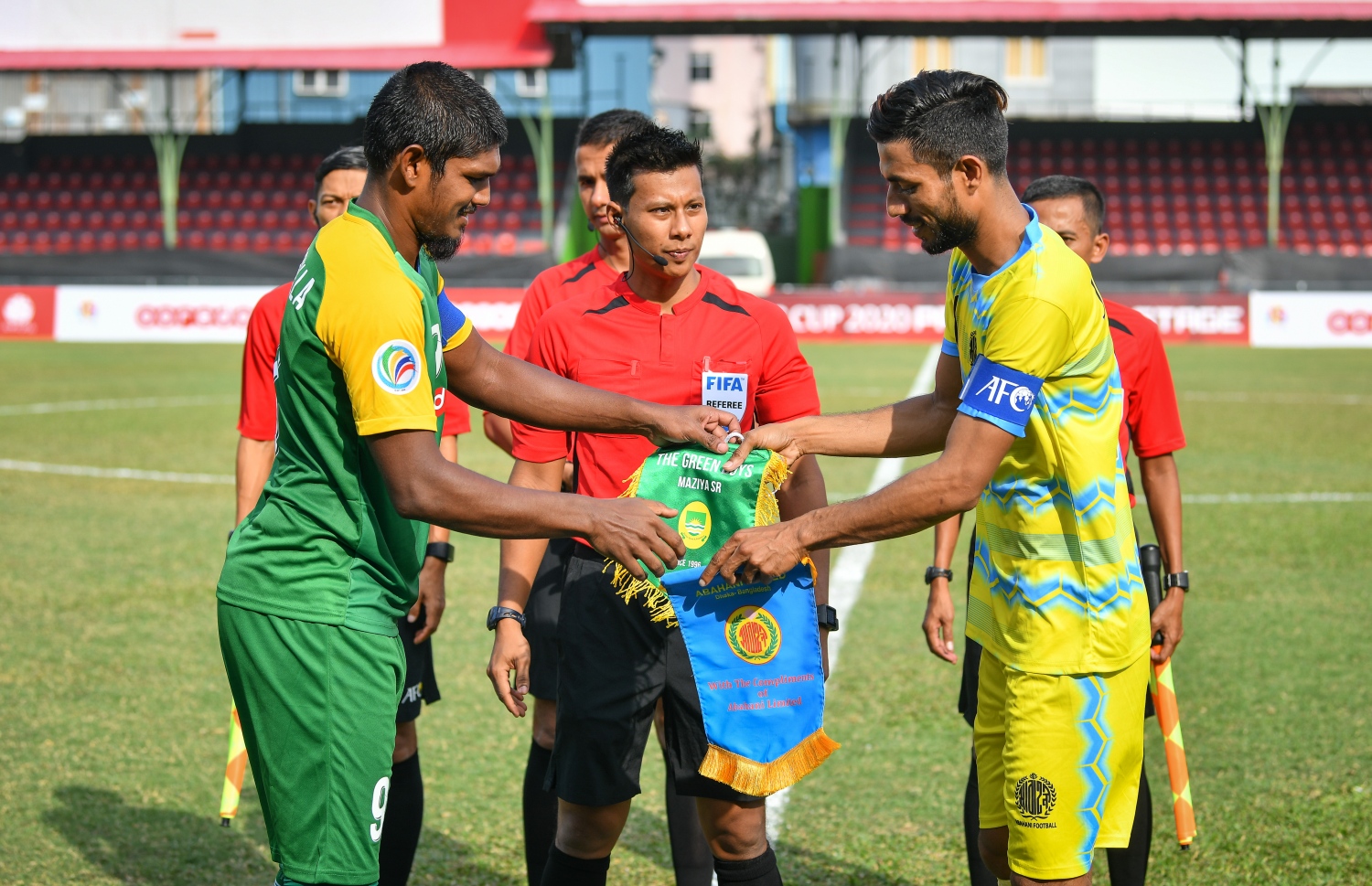 މާލެ- ފެބުރުއަރީ 12، 2020: އޭއެފްސީ ކަޕުގެ ޕްރިލިމިނަރީ ބުރުގެ ދެ ވަނަ ލެގުގައި މިއަދު މާލޭގައި މާޒިޔާ އާއި ބަންގްލަދޭޝްގެ ޑާކާ އަބަހާނީ ބައްދަލުކުރި މެޗުގެ ތެރެއިން--. ފޮޓޯ:ނިޝާން އަލީ/މިހާރު