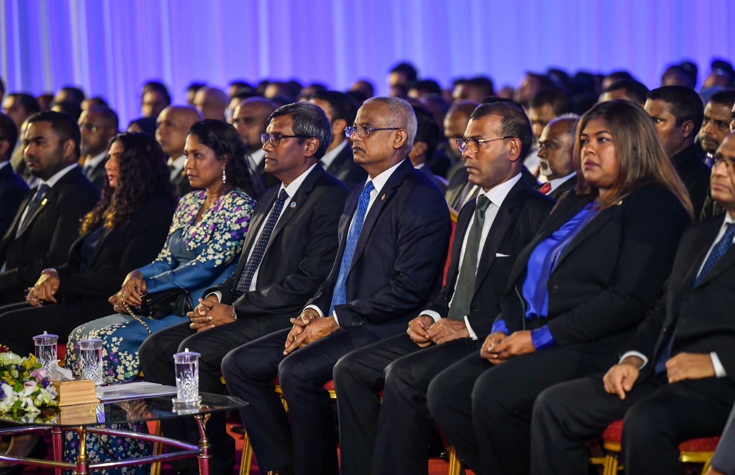 މާލެ: ފެބްރުއަރީ 18، 2020- ޖުޑީޝަލް އަހަރު ފެށުން ފާހަގަކުރުމަށް ދަރުބާރުގޭގައި ބޭއްވި ހަފްލާގައި ރައީސް އިބްރާހިމް މުހައްމަދު ސޯލިހާއި އުއްތަމަ ފަނޑިޔާރު އަހުމަދު މުއުތަސިމް އަދުނާނާއި ރައްޔިތުންގެ މަޖިލީހުގެ ރައީސް އަދި ކުރީގެ ރައީސް މުހައްމަދު ނަޝީދާއި ސުޕްރީމް ކޯޓުގެ ފަނޑިޔާރުންނާއި ޖޭއެސްސީގެ ރައީސް ހިސާން ހުސައިން ބައިވެރިވެވަޑައިގަންނަވަނީ.---ފޮޓޯ: އަހުމަދު އަވްޝަން/މިހާރު