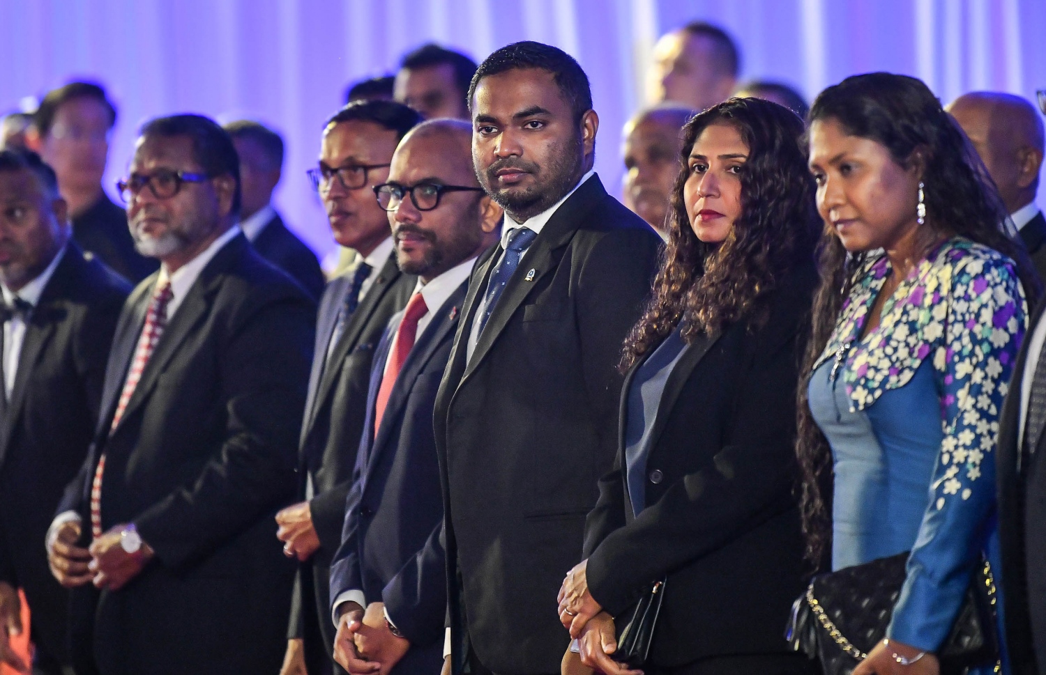 މާލެ: ފެބްރުއަރީ 18، 2020- ޖުޑީޝަލް އަހަރު ފެށުން ފާހަގަކުރުމަށް ދަރުބާރުގޭގައި ބޭއްވި ހަފްލާގައި ސުޕްރީމް ކޯޓުގެ ބައެއް ފަނޑިޔާރުންނާއި ޖޭއެސްސީގެ ރައީސް ހިސާން ހުސައިން އަދި ބައެއް ވަޒީރުންނާއި ޝަރުއީ ދާއިރާގެ ބައެއް ބޭފުޅުން ބައިވެރިވެވަޑައިގަންނަވަނީ.---ފޮޓޯ: އަހުމަދު އަވްޝަން/މިހާރު