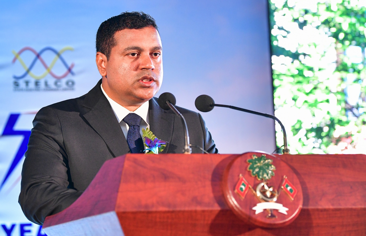 މާލެ: މާޗް 3، 2020- ސްޓެލްކޯ އިން ކަރަންޓުގެ ހިދުމަތަށް ދޭން ފެށިތާ 70 އަހަރު ފުރުން ފާހަގަ ކުރުމަށް ދަރުބާރުގޭގައި ބޭއްވި ޚާއްސަ ޖަލްސާގައި، އެ ކުންފުނީގެ މެނޭޖިން ޑިރެކްޓަރު ހަސަން މުޣްނީ ވާހަކަ ދައްކަވަނީ.---ފޮޓޯ: އަހުމަދު އަވްޝަން އިލްޔާސް/މިހާރު