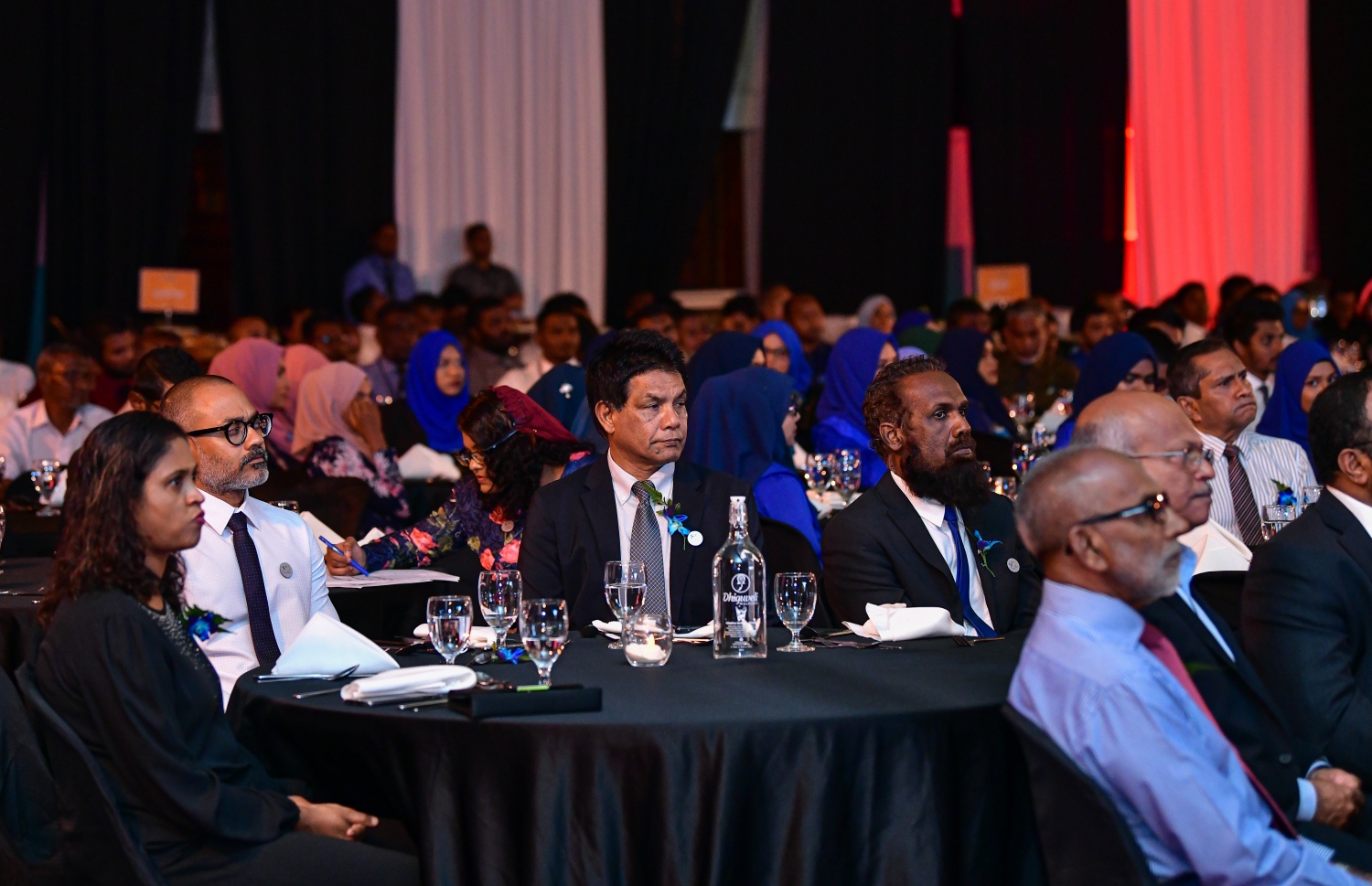 މާލެ: މާޗް 3، 2020- ސްޓެލްކޯ އިން ކަރަންޓުގެ ހިދުމަތަށް ދޭން ފެށިތާ 70 އަހަރު ފުރުން ފާހަގަ ކުރުމަށް ދަރުބާރުގޭގައި ބޭއްވި ޚާއްސަ ޖަލްސާގެ ތެރެއިން.---ފޮޓޯ: އަހުމަދު އަވްޝަން އިލްޔާސް/މިހާރު