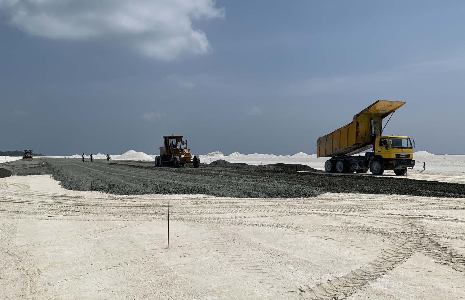 ހޯރަފުށީ އެއާޕޯޓުގެ މަޝްރޫއުގެ މަސައްކަތް ކުރިއަށްދަނީ-- ފޮޓޯ: މިހާރު