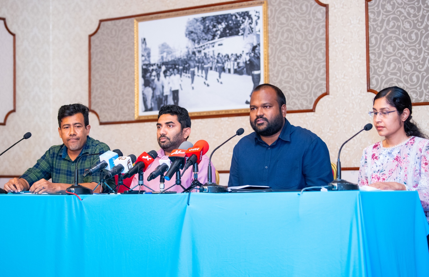 ކޮވިޑް-19 އަށް ދެ މީހަކު ޕޮޒިޓިވްކަން ޓާސްކް ފޯހުން އިއުލާންކުރަނީ -- ފޮޓޯ: އަހުމަދު އަވްޝަން/މިހާރު