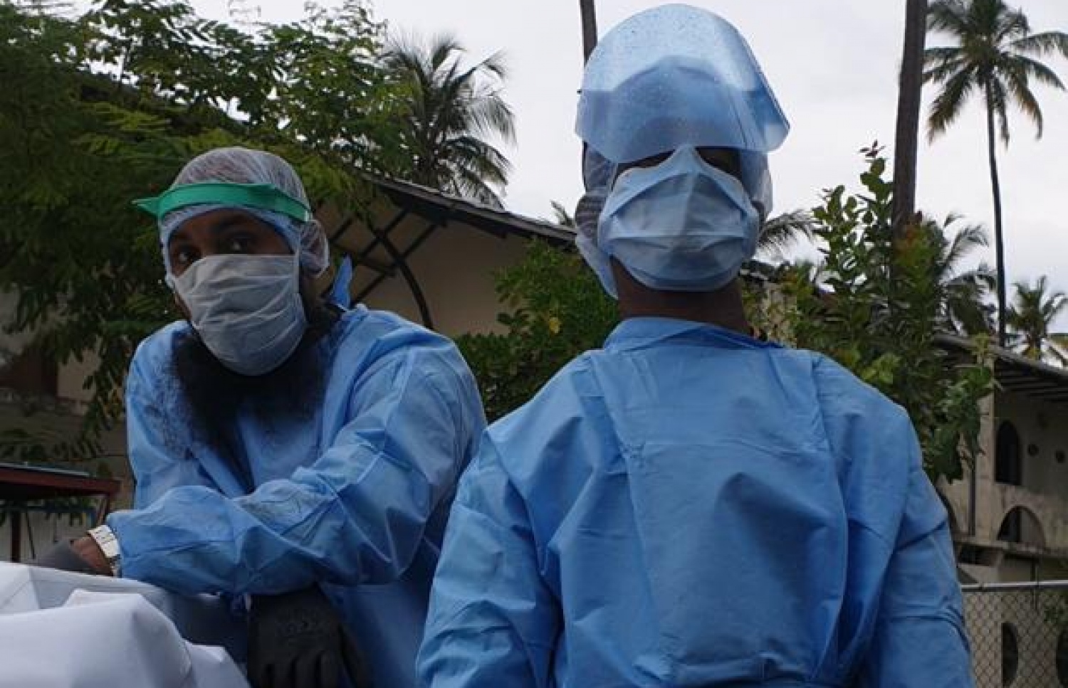 ރިކްސް ބޮޑު ތަންތަނަށް ކުނި ނަގަން ދާ ވެމްކޯގެ މުވައްޒަފުން ރައްކާތެރިކަމުގެ ފިޔަވަޅު އަޅައިގެން