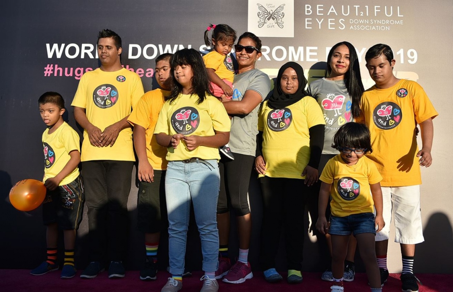 ދުނިޔޭގެ މިދިޔަ އަހަރުގެ ޑައުން ސިންޑްރޯމް ދުވަސް ފާހަގަކުރަން ބިއުޓިފުލް އައިޒް ޖަމިއްޔާ އިން ބޭއްވި ހަރަކާތްތަކުގެ ތެރެއިން.---ފޮޓޯ: ބިއުޓިފުކް އައިޒް