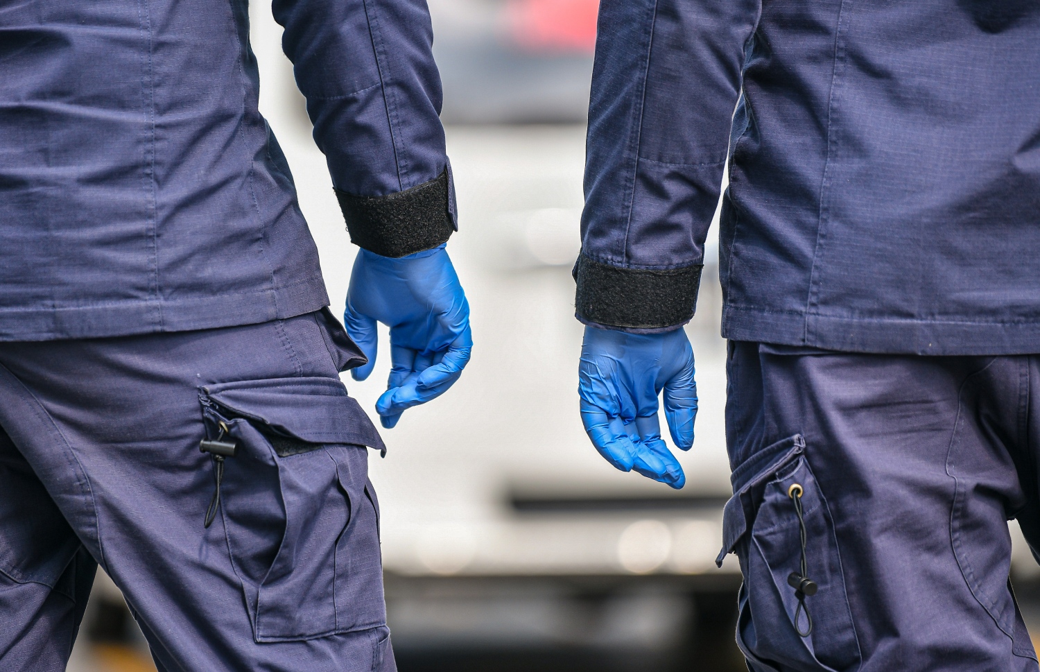 މާލެ: މާޗް 26، 2020- މުޅި ދުނިޔެ އަށް ހަލުވިކަމާ އެކު ފެތުރެމުންދާ ކޮރޯނާވައިރަސް ނުވަތަ ކޮވިޑް-19 އިން ރައްކާތެރިވުމުގެ ގޮތުން ކަމާ ގުޅޭ އިދާރާތައް ގުޅިގެން ބޭއްވި އިމަޖެންސީ ޑްރިލްގެ ތެރެއިން ދެ ފުލުހަކު ތައްޔާރީ ހާލަތުގައި މަޑުކޮށްލައިގެން.---ފޮޓޯ: އަހުމަދު އަވްޝަން/މިހާރު