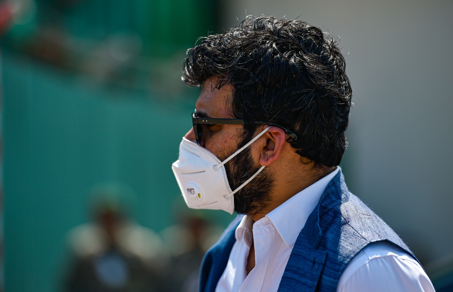 މާލެ- އޭޕްރީލް 2، 2020- ކޮރޯނާވައިރަސް ފެތުރުން ހުއްޓުވުމަށްޓަކައި ތިން ހަފްތާއަށް އިންޑިއާ ލޮކްޑައުން ކުރުމުން، އެ ގައުމުގައި ތާށިވެފައި ހުރި އެސްޓީއޯގެ ބޭސްތައް އިންޑިއާ އާއި ރާއްޖޭގެ އަސްކަރިއްޔާ ގުޅިގެން ހިންގި އޮޕަރޭޝަނެއްގެ ދަށުން މިއަދު ރާއްޖެ ގެނައުން .-- ފޮޓޯ: އަހުމަދު އަވްޝަން/މިހާރު