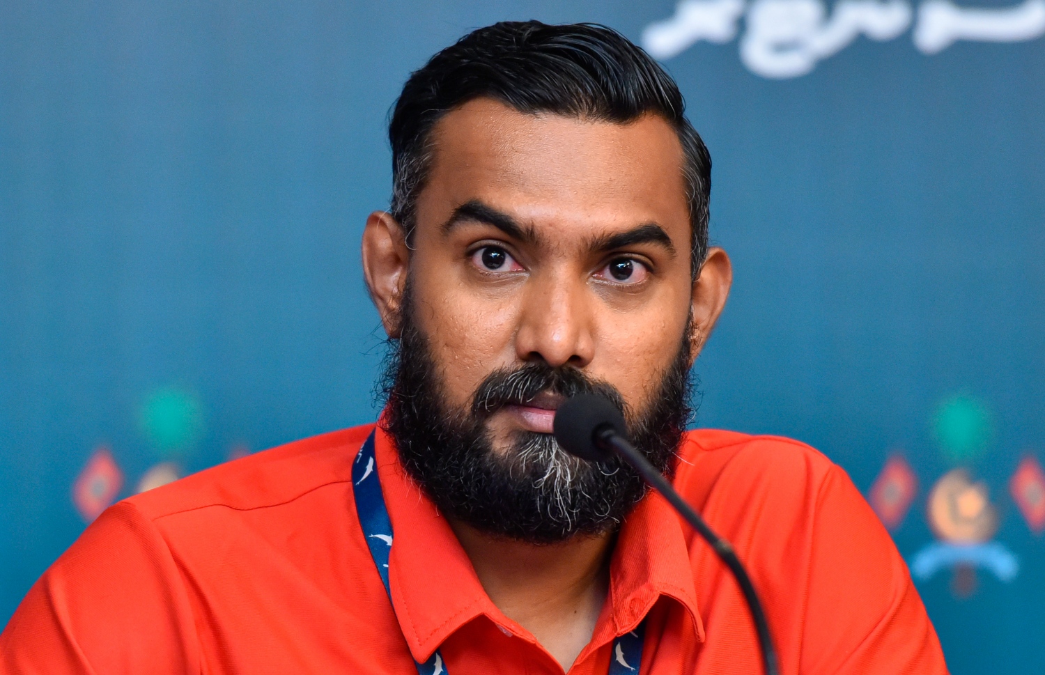 ރޭގެ މީޑިއާ ބްރީފިންގައި، އައިއޭއެސްގެ ޕަބްލިކް ރިލޭޝަންސް މެނޭޖަރު މޫސާ ވަސީމް ވާހަކަ ދައްކަވަނީ.---ފޮޓޯ: އަހުމަދު އަވްޝަން/މިހާރު