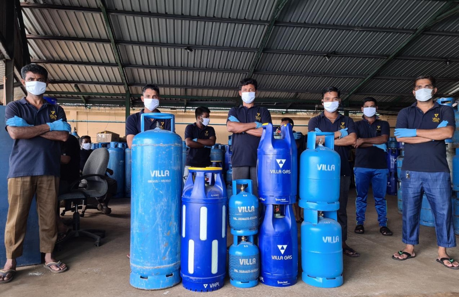 ވިލާ ހަތައިން ގޭސް ޑެލިވަރީ ކޮށްދޭނީ މެންދުރު 2:00 އިން ރޭގަނޑު 8:30 އަށް. -- ފޮޓޯ: ވިލާ ހަކަތަ