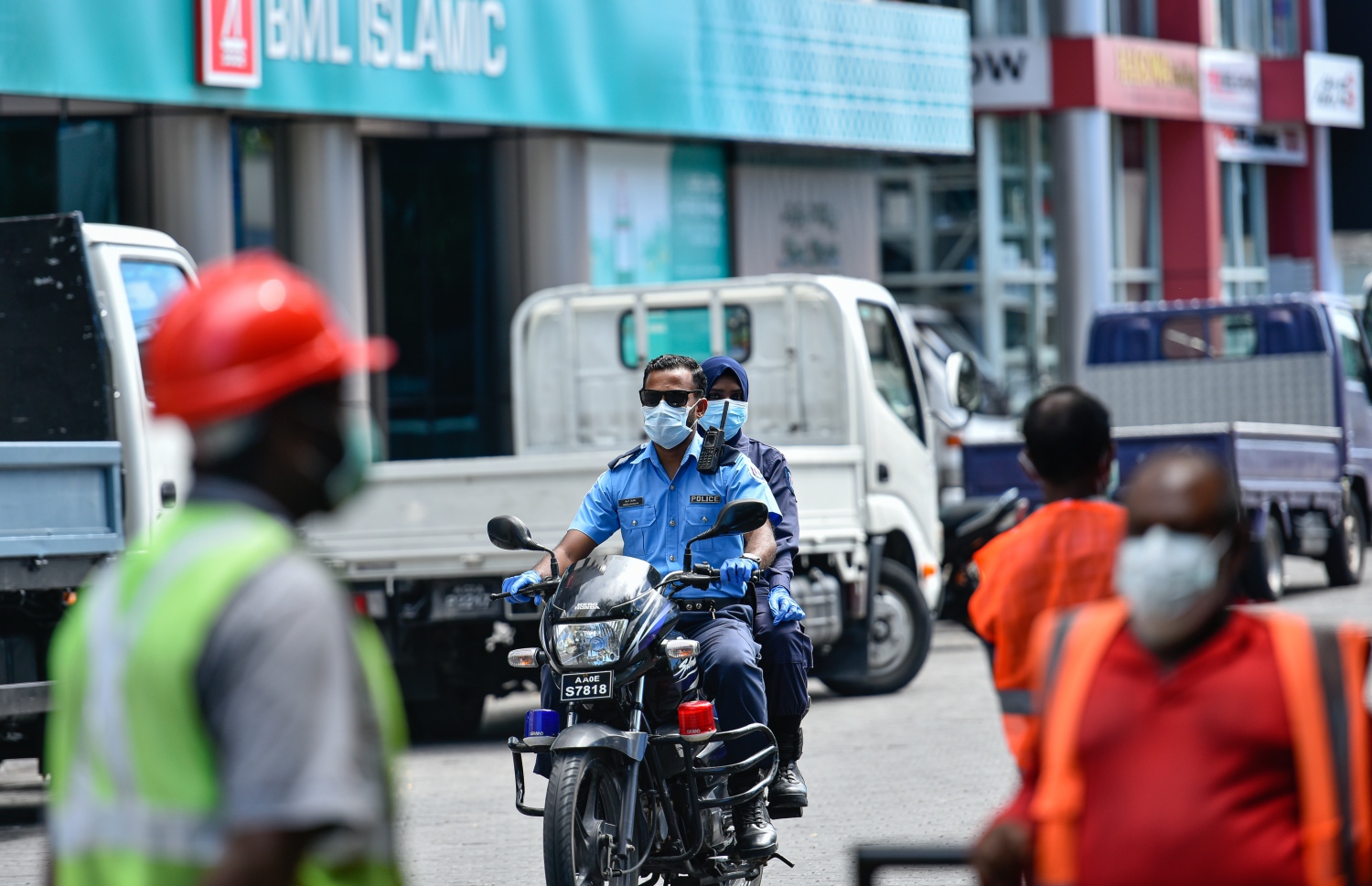 ކޮވިޑް-19 އަށް ރައްކާތެރިވުމަށް ގިނަބަޔަކު މާސްކުބޭނުން ކުރަނީ