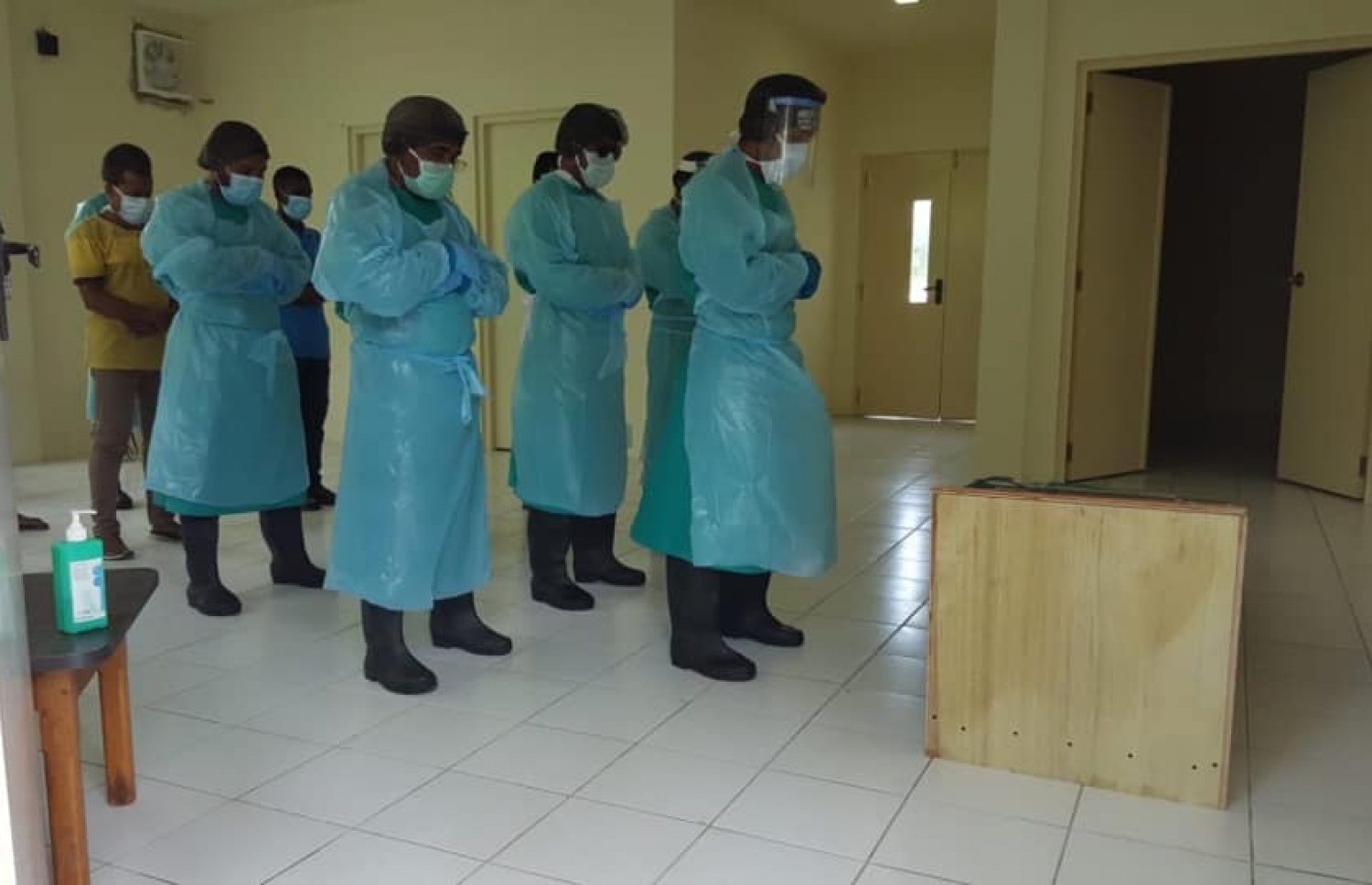 ފުވައްމުލަކުގައި ކުއްލި ގޮތަކަށް މަރުވި މީހެއްގެ ޖަނާޒާ، ކޮވިޑް-19އިގެ އެސްއޯޕީއާ އެއްގޮތަށް ކުރިއަށް ގެންދަނީ