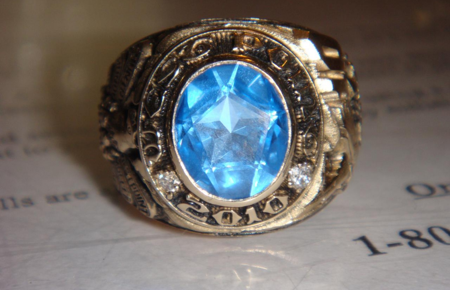 އިހުސާން އަޅާފައި އޮންނަ "ކްލާސް ރިންގް": މިއީ ވެސްޓް ޕޮއިންޓްގެ ގުރެޖުއޭޓުންގެ ހާއްސަ އެއްޗެއް