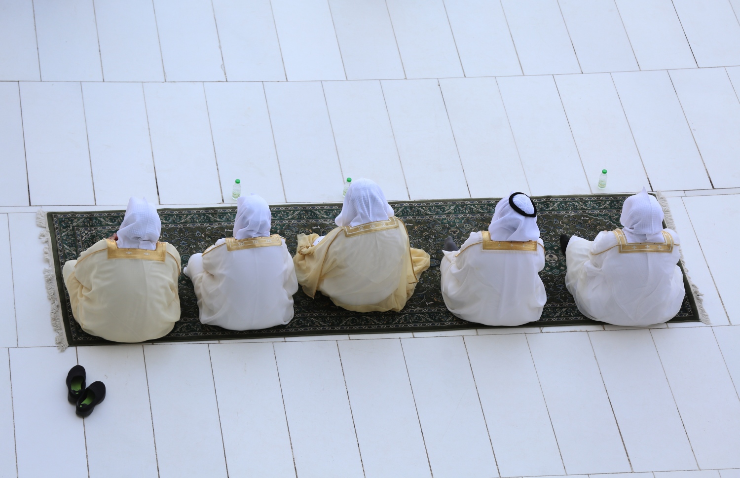 މައްކާ - މެއި 24، 2020: މައްކާގެ މާތްވެގެންވާ ހަރަމްފުޅުގައި މިއަދު އީދު ނަމާދު ކުރަނީ. --ފޮޓޯ:އޭއެފްޕީ