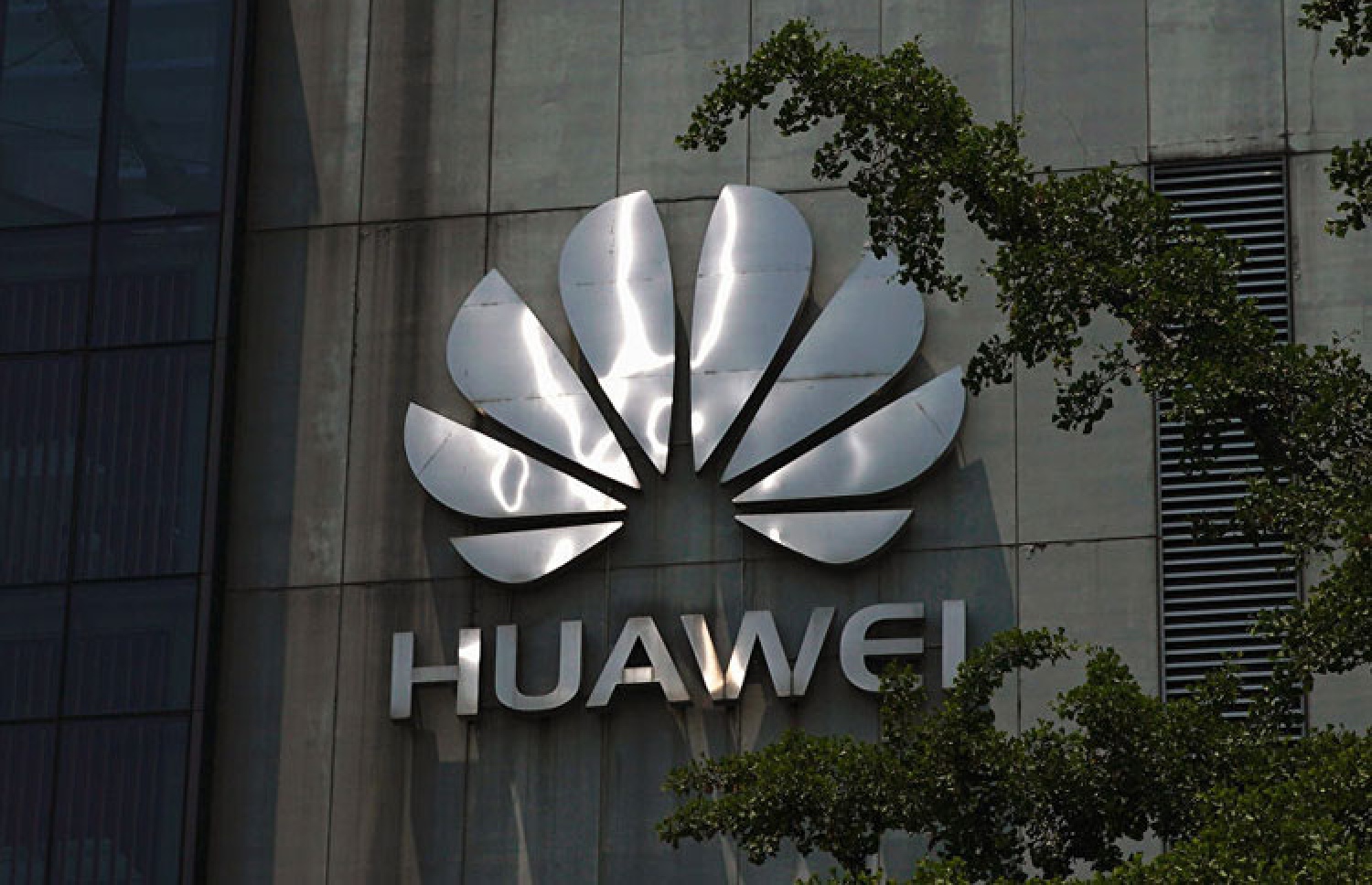 ދުނިޔޭގައި 5ޖީ ނެޓްވޯކް އަޅަން ކުރާ މަސައްކަތްތަކުގައި ވާދަވެރިކަން، ކުރީގައި ޗައިނާގެ ވާވޭ