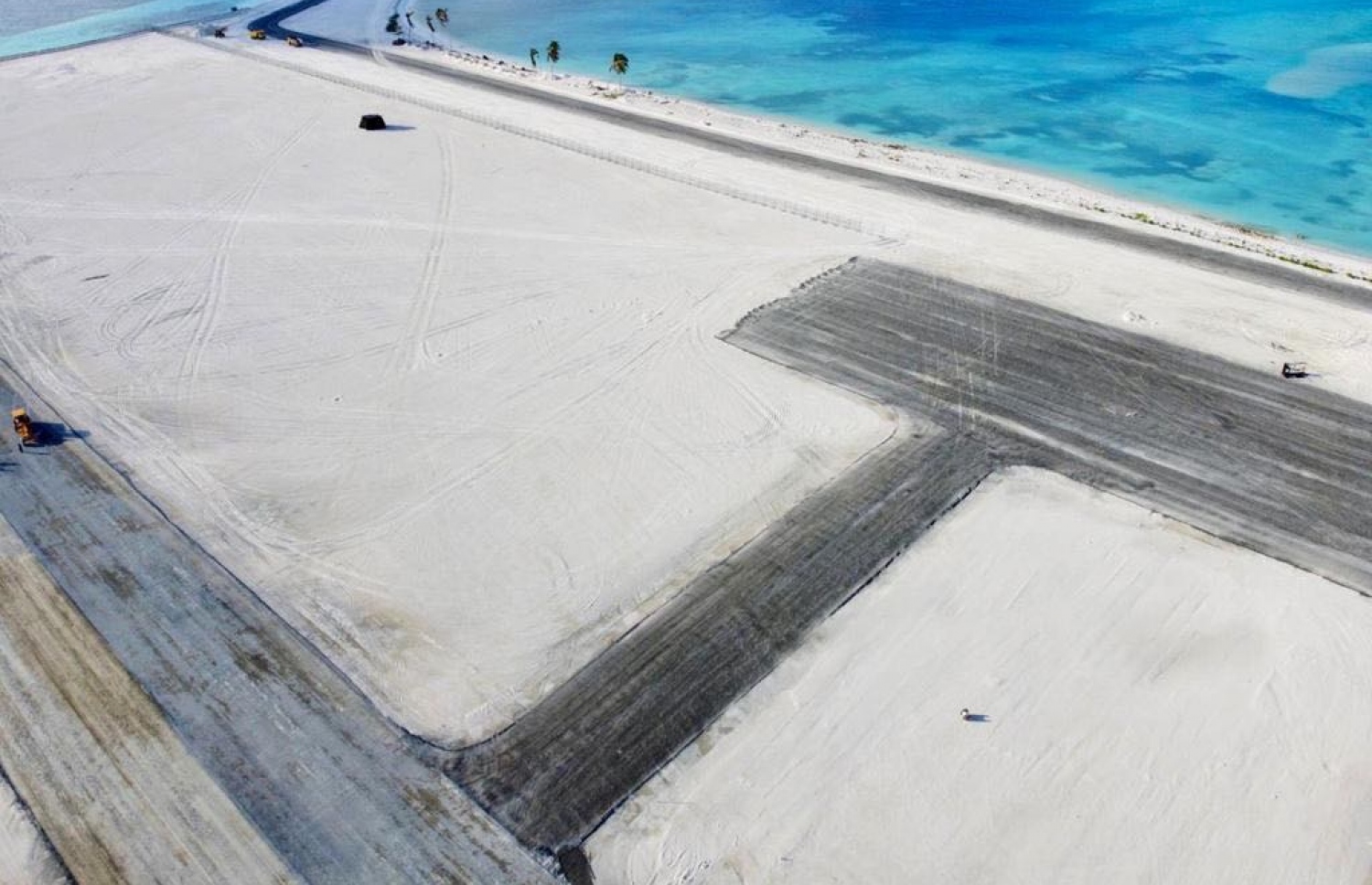 ހޯރަފުށި އެއާޕޯޓު ތަރައްގީ ކުރުމުގެ މަސައްކަތްތައް ކުރިއަށްދަނީ-- ފޮޓޯ: އެމްޓީސީސީ