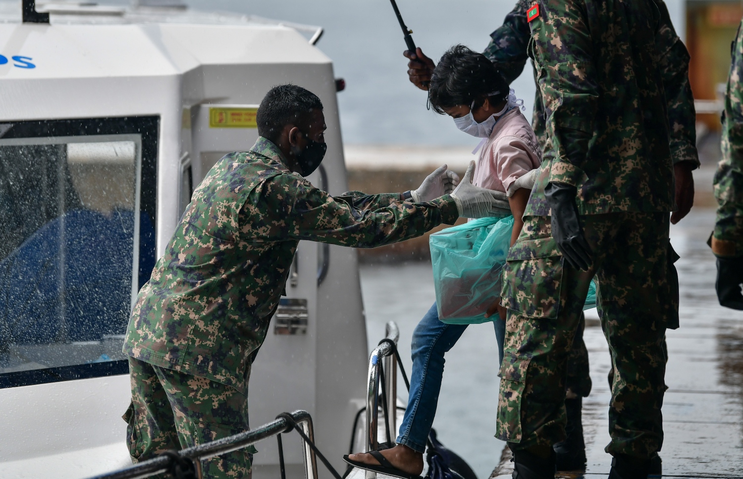 ބޮޑު ބަންދަކަށް ފަހު، ހިތްހަމަޖެހުމުގެ ނޭވާއެއް