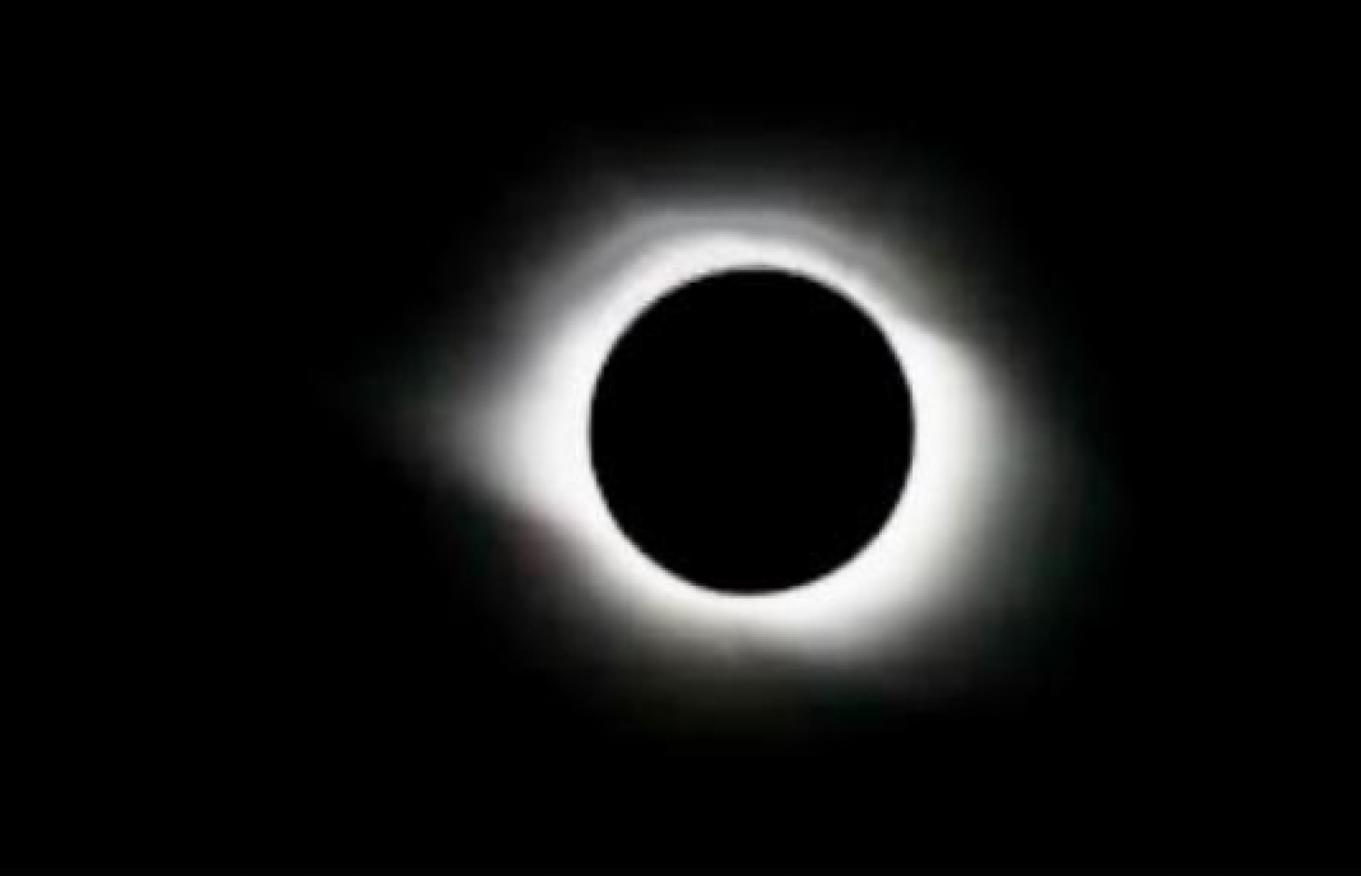 ފުރިހަމަ އިރު ކޭތައެއްގެ މަންޒަރު: މިއީ އިންސާނުންގެ ޝައުގުވެރިކަން އަތުލާ ކަމެއް