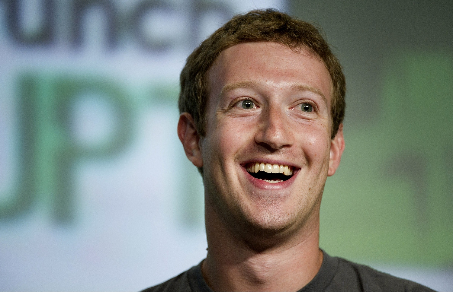 ފޭސްބުކްގެ ވެރިޔާ މާކް ޒަކަބާގް.