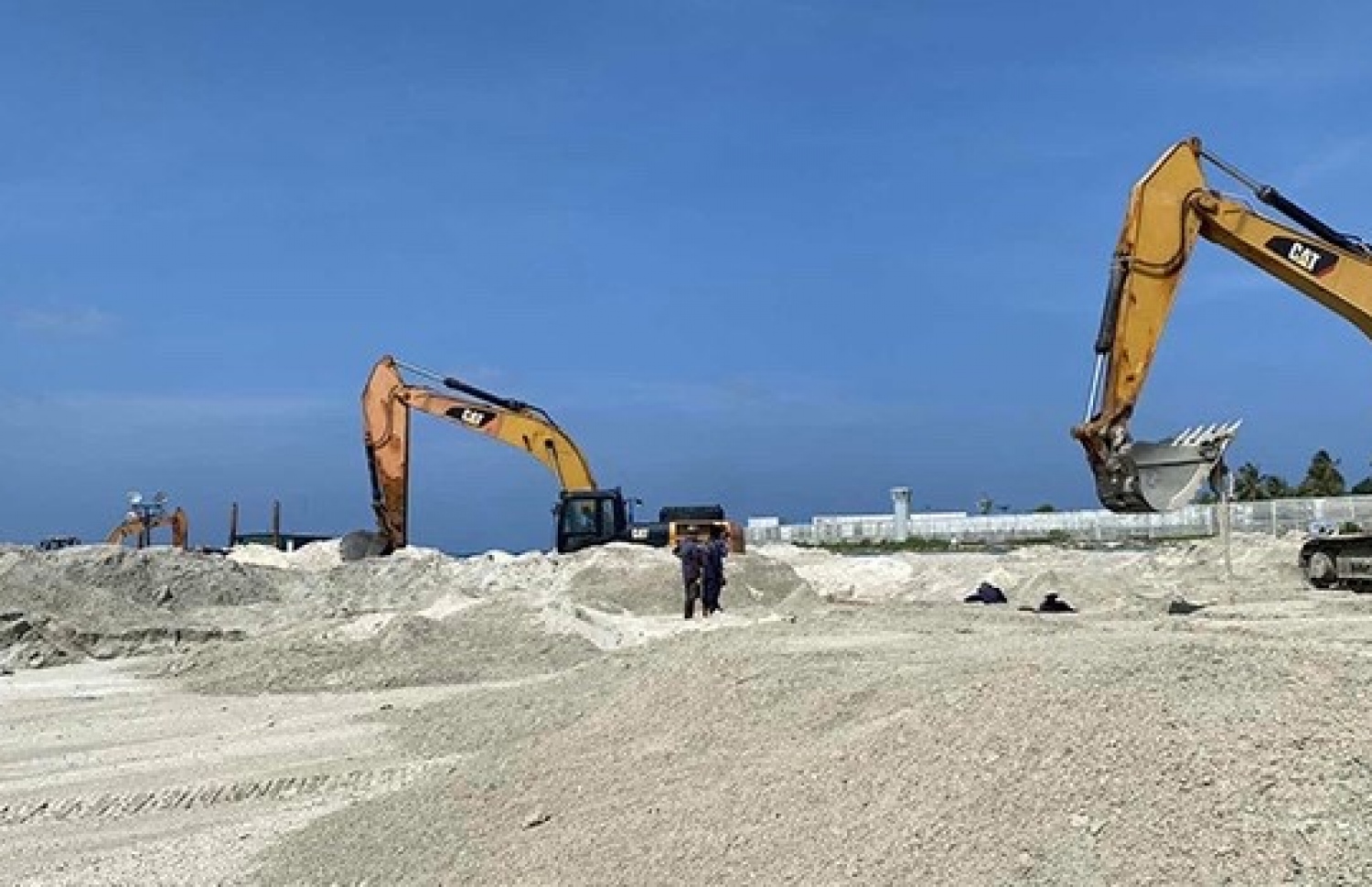 މާފުށިީގެ ބިން ހިއްކުމުގެ މަސައްކަތް ކުރިއަށްދަނީ-- ފޮޓޯ:އެމްޓީސީސީ