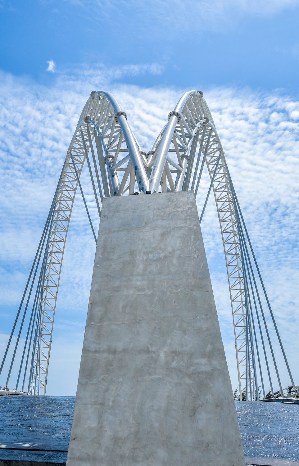 މާލެ: ޖޫން 23، 2020: ހުޅުމާލެ ފުރަތަ ފިޔަވައްސާ ދެ ވަނަ ފިޔަވަހި ގުޅާލަން އަޅާ ބްރިޖުތަކުގެ ފަހުގެ ފޮޓޯތައް.-- ނިޝާން އަލީ /މިހާރު