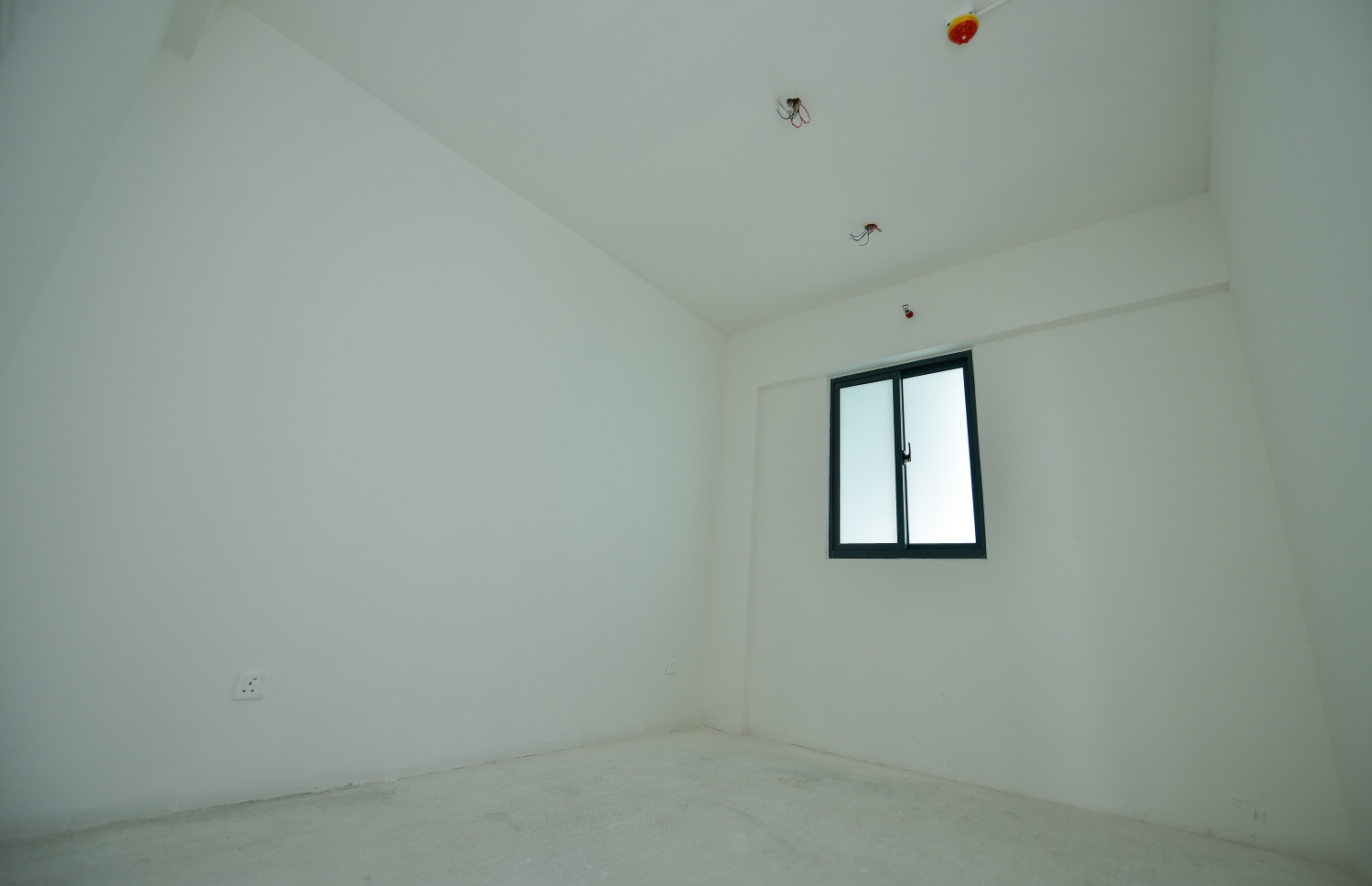 މާލެ: ޖޫން 24، 2020: ހިޔާ ފްލެޓުތައް މީޑިއާ އަށް ދައްކާލުން: ފްލެޓުތަކުގެ މަސައްކަތް 90 ޕަސެންޓް ވަނީ ނިމިފައި، މި އަހަރު ފަހުކޮޅު ފްލެޓުގެ ހައްގުވެރިންނަށް ފްލެޓުތައް ހަވާލުކުރެވޭނެ ކަމަށް އެޗްޑިސީން ބުނޭ. ކޮމާޝަލް ކަންތައްތަކަށް ގްރައުންޑް ފްލޯ ހާއްސަކުރުމުން 7،000 ފްލެޓްގެ އަދަދު މިހާރު ވަނީ 6،720 އަށް މަދުވެފައި.-- ފޮޓޯތައް: އަހުމަދު އަވްޝަން އިލްޔާސް /މިހާރު