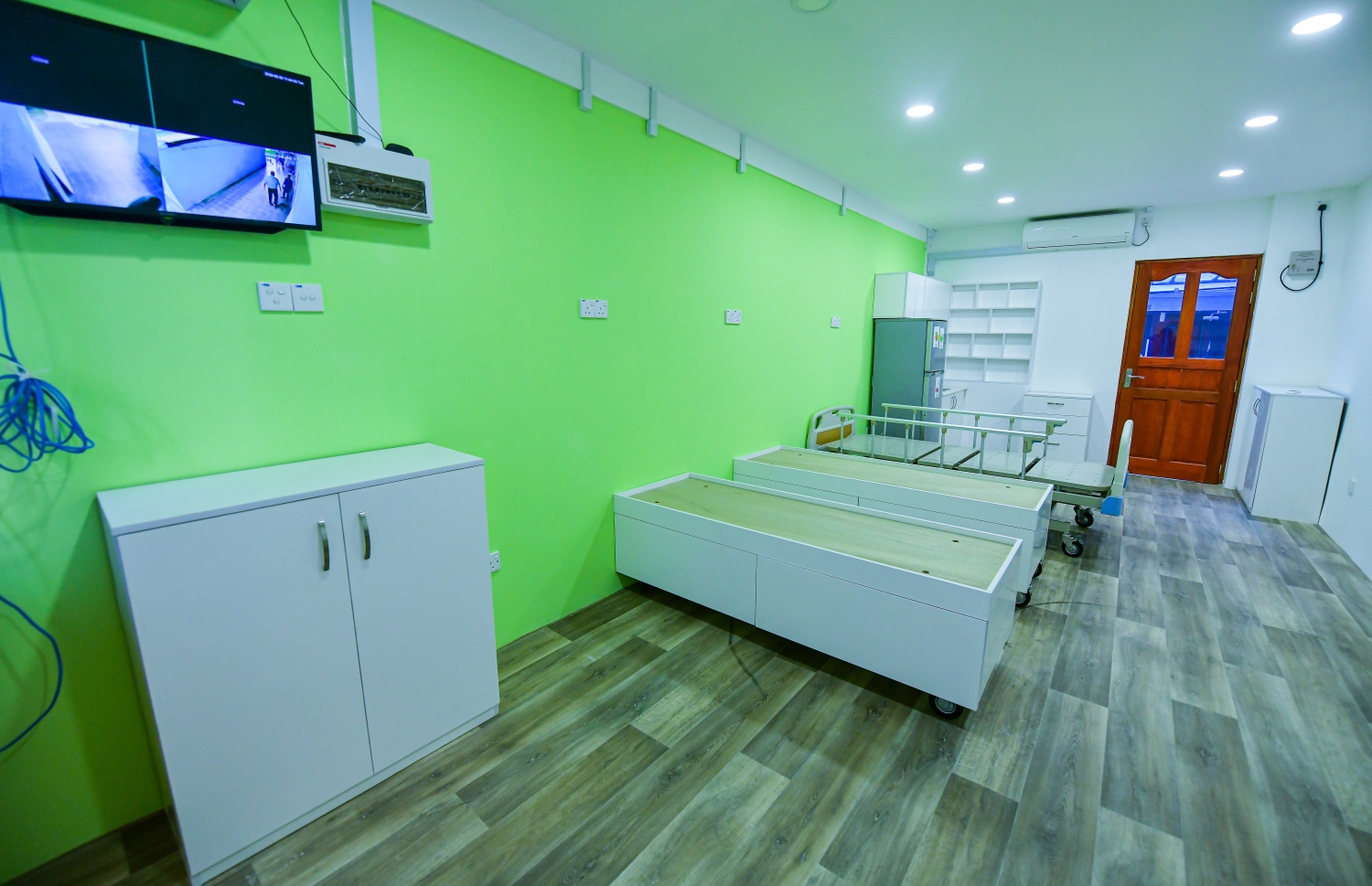 ކުއްޖެއްގެ ކިބައިން ބަލީގެ އަލާމާތެއް ފެނިއްޖެ ނަމަ އައިސޮލޭޝަން ކުރަން ޖަމާލުއްދީންގައި ހަދާފައިވާ ރޫމެއް -- ފޮޓޯ: އަހުމަދު އަވްޝަން/ މިހާރު