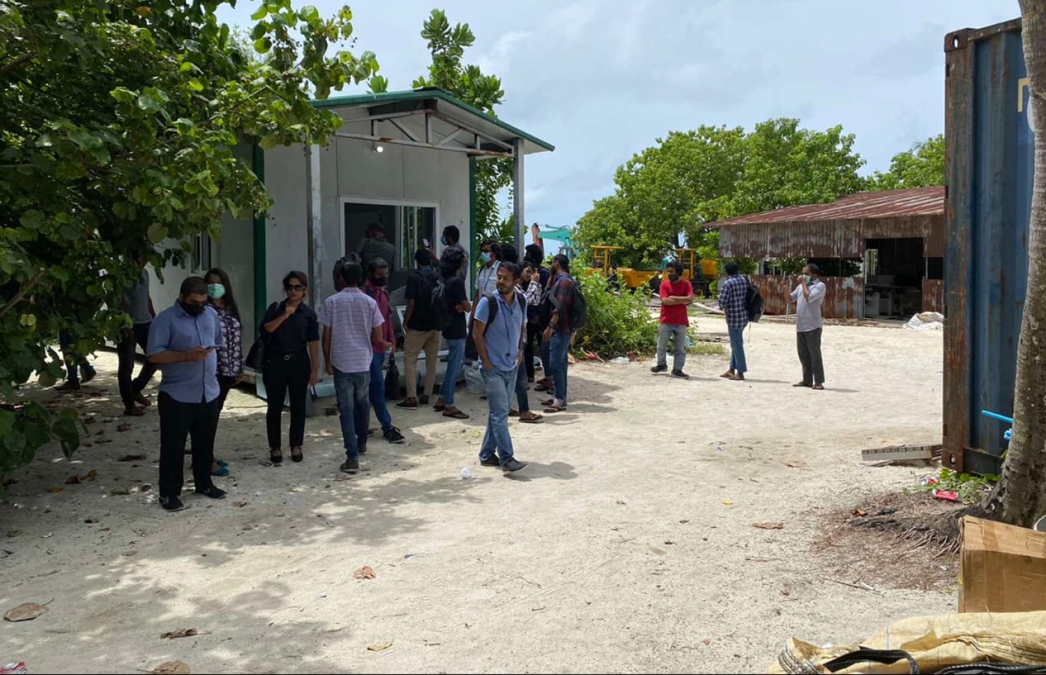 ބޮޑުފިނޮޅުގައި ގާނޫނީ ވަކީލުން ހަރަކާތްތެރިވަނީ: