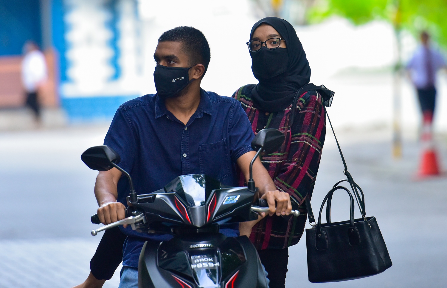 ތިން މަހަށް ފަހު ސަރުކާރުގެ އޮފީސްތައް ހުޅުވުން