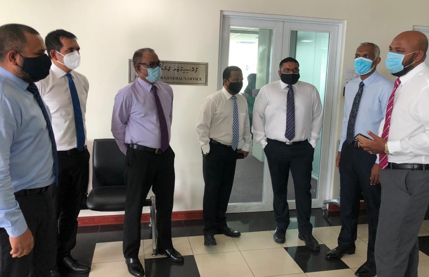 އިދިކޮޅު ޕީޕީއެމާއި ޕީއެންސީގެ އިސް މެމްބަރުންތަކެއް: ވޯޓު ނަގަން އުޅެ މަޖިލިސް ހަލަބޮލިވުން ނޫން ކަމެއް ނުވާނެ ކަމަށް އިދިކޮޅުގެ ބައެއް ބޭފުޅުން ދެކެވަޑައިގަންނަވާ. --ޕީޕީއެމް