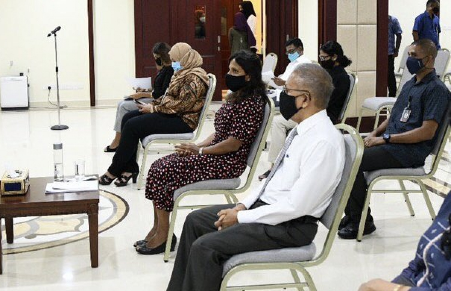 ރައީސްގެ އަނބިކަނބަލުން ފަޒްނާ (މ) ފޯރަމްގައި ބައިވެރިވެ ވަޑަައިގަންނަވަނީ -- ފޮޓޯ/މަޖިލިސް