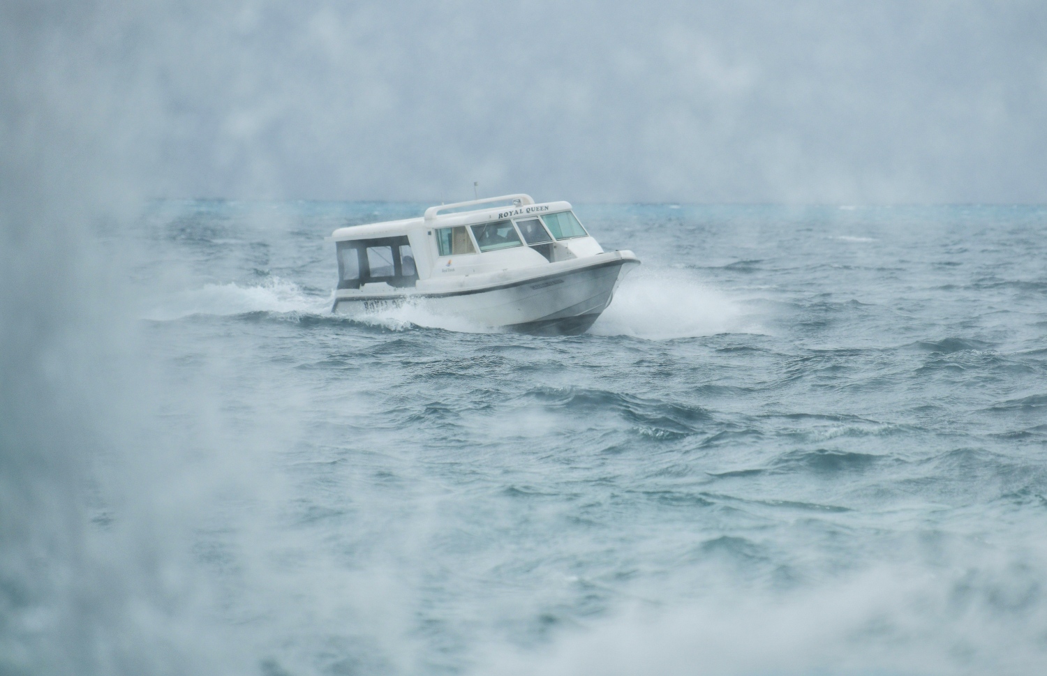 މާލެ: ޖުލައި 19، 2020: މޫސުން ގޯސްވެ، ކަނޑުގަދަވުން: މުޅި ރާއްޖެ އަށް ވަކި ވަގުތުތަކެއްގައި ވިއްސާރަކޮށް، ރާޅުއަރާފާނެ ކަމަށް މޫސުމާ ބެހޭ އިދާރާ އިން ލަފާކުރޭ.-- ފޮޓޯތައް:ނިޝާން އަލީ /މިހާރު