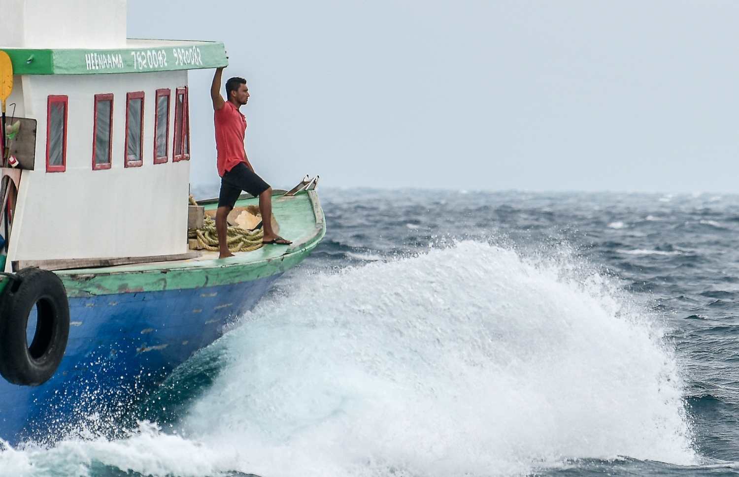 މާލެ: ޖުލައި 19، 2020: މޫސުން ގޯސްވެ، ކަނޑުގަދަވުން: މުޅި ރާއްޖެ އަށް ވަކި ވަގުތުތަކެއްގައި ވިއްސާރަކޮށް، ރާޅުއަރާފާނެ ކަމަށް މޫސުމާ ބެހޭ އިދާރާ އިން ލަފާކުރޭ.-- ފޮޓޯތައް:ނިޝާން އަލީ /މިހާރު