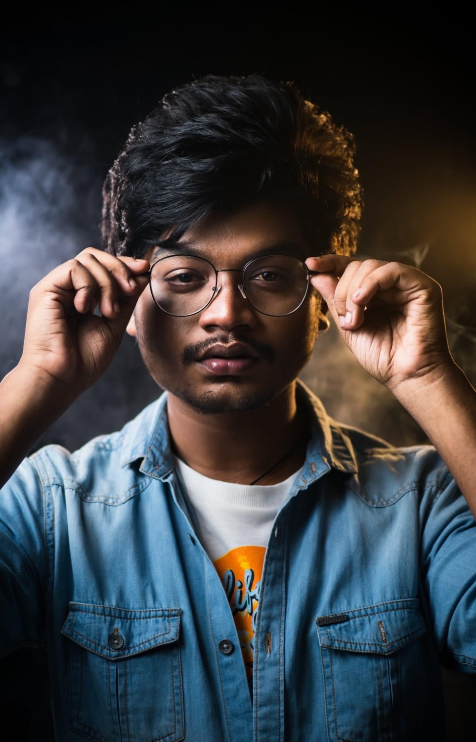 އެހެނަސްގެ ލީޑު ރޯލު ކުޅޭ އެކްޓަރު އަހްމަދު ވިޝާލް (ރޯމަން).-- ފޮޓޯ: ޕިކްސެލެންސް