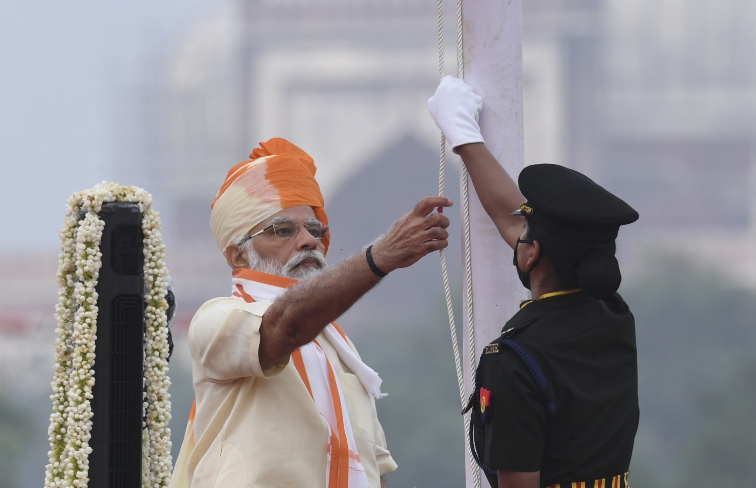 ނިއު ދިއްލީ - އޮގަސްޓް 15، 2020: އިންޑިއާގެ 74 ވަނަ މިނިވަން ދުވަސް ފާހަގަކުރަން ރެޑް ފޯޓުގައި ބޭއްވި ރަސްމިއްޔާތުގައި ބޮޑުވަޒީރު މޯދީ ބައިވެރިވެވަޑައިގަންނަވަނީ. --ފޮޓޯ:އޭއެފްޕީ