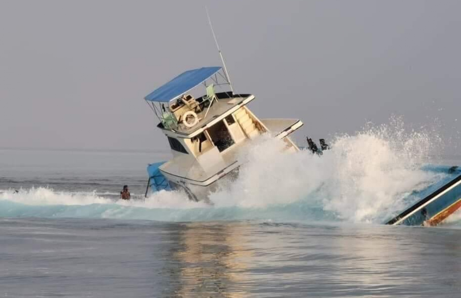 ވަންދޫ ދޯނި ރަކީދޫ ފުއްޓަރު ފަރާތަށް އަރާފައި: މި ދޯނި ފުން ކުރެވުނީ ތިން ދުވަސް ފަހުން