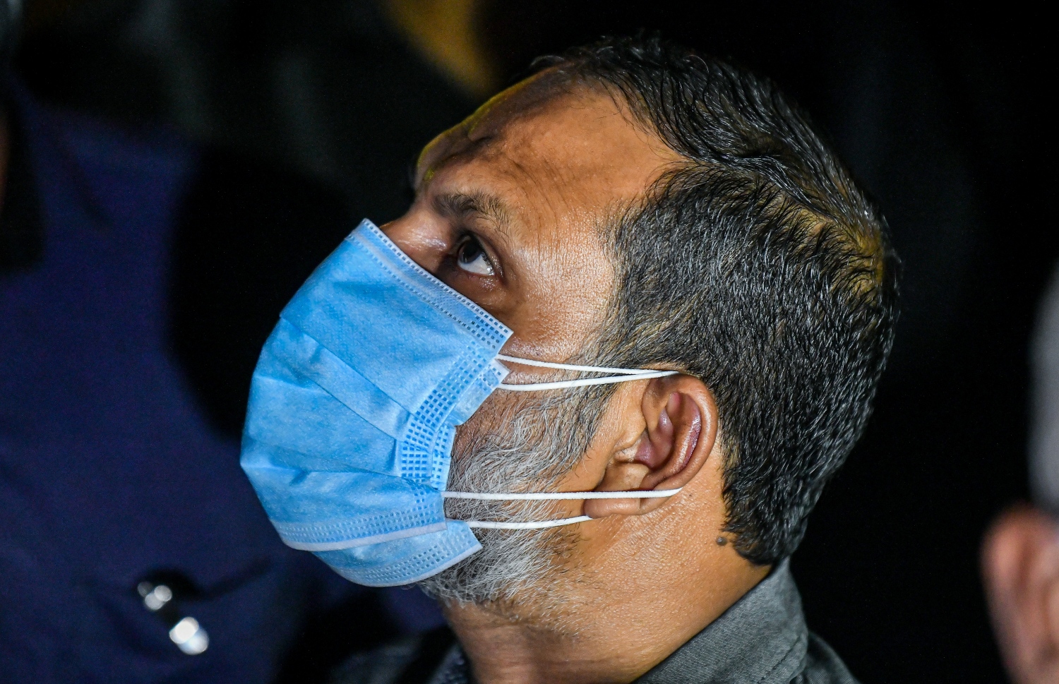 ހޯމް މިނިސްޓަރު އިމްރާން އަބްދުﷲ. އިދިކޮޅު ބައެއް މެމްބަރުން މިއަދު ސިފަކުރެއްވީ އޭނާއަކީ މުނާފިގެއް ކަމަށް